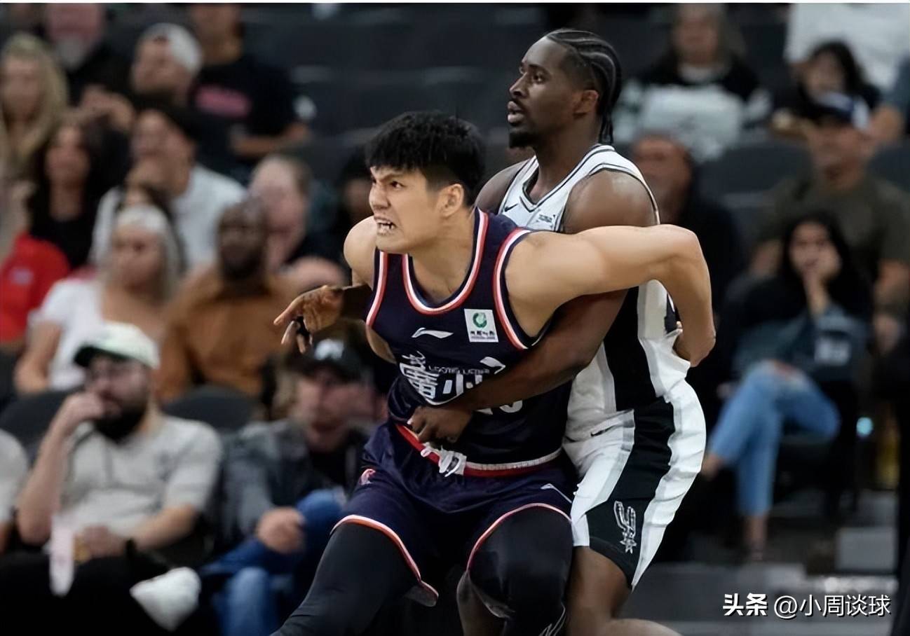 里程碑夜！深圳男篮状态回暖，足总杯冲刺阶段刷纪录，媒体盛赞，高层口径保持一致(深圳市体育中心体育馆10月29日球赛)