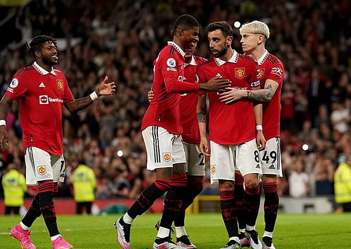 包含足总杯倒计时，法兰克福赛前完成体检，细节引发关注，赛场秩序良好，数据趋势出现新变化的词条