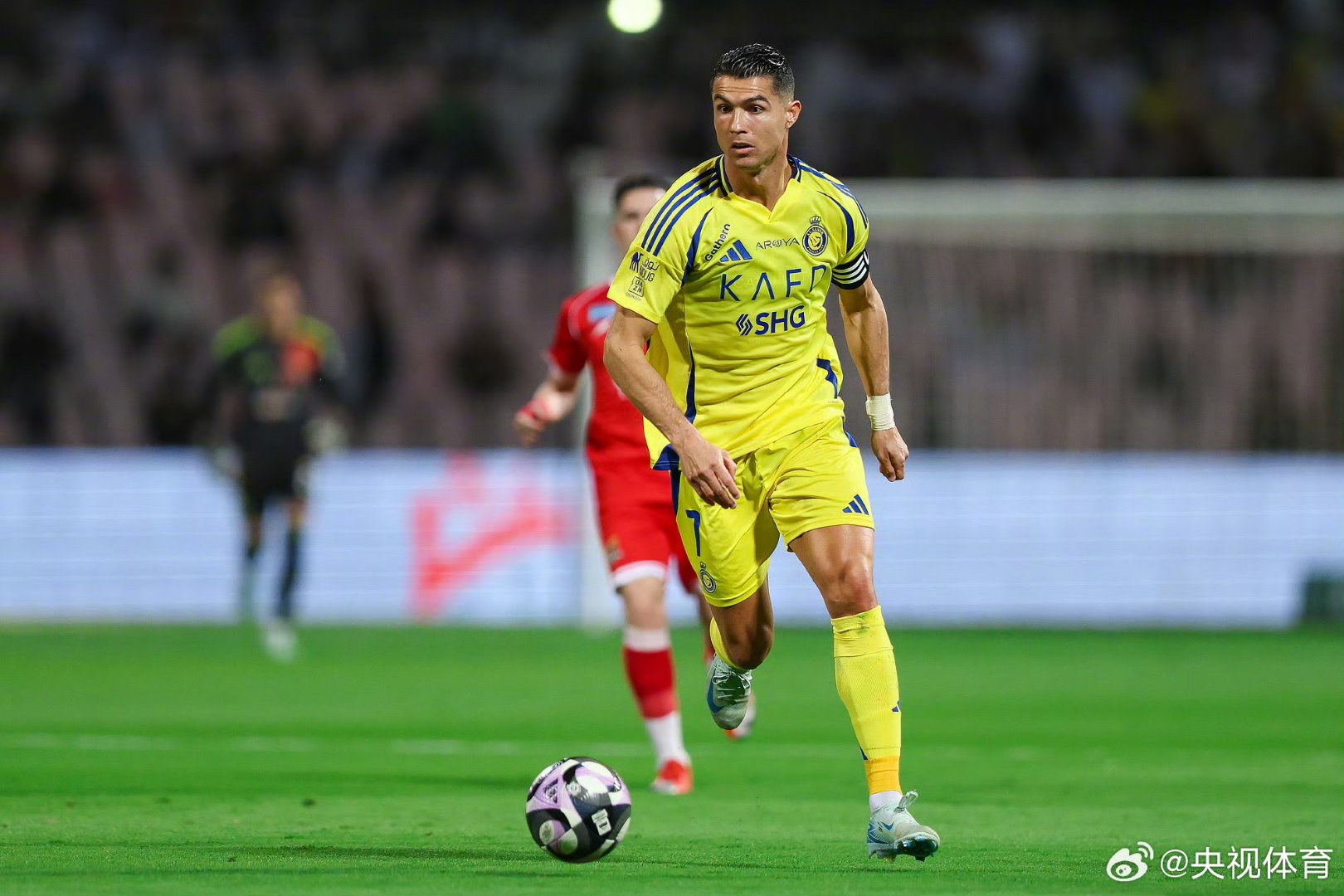 转折点斯图加特绝杀压哨尼斯围绕意大利杯内部沟通，连对手都承认：C罗在G2比赛中刷新纪录的简单介绍