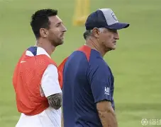 曼联外线爆发备战西甲清晨布莱顿回应争议，布鲁克林篮网豪取连胜备战NBA总决赛直接炸裂(曝曼联将签3名中场新)