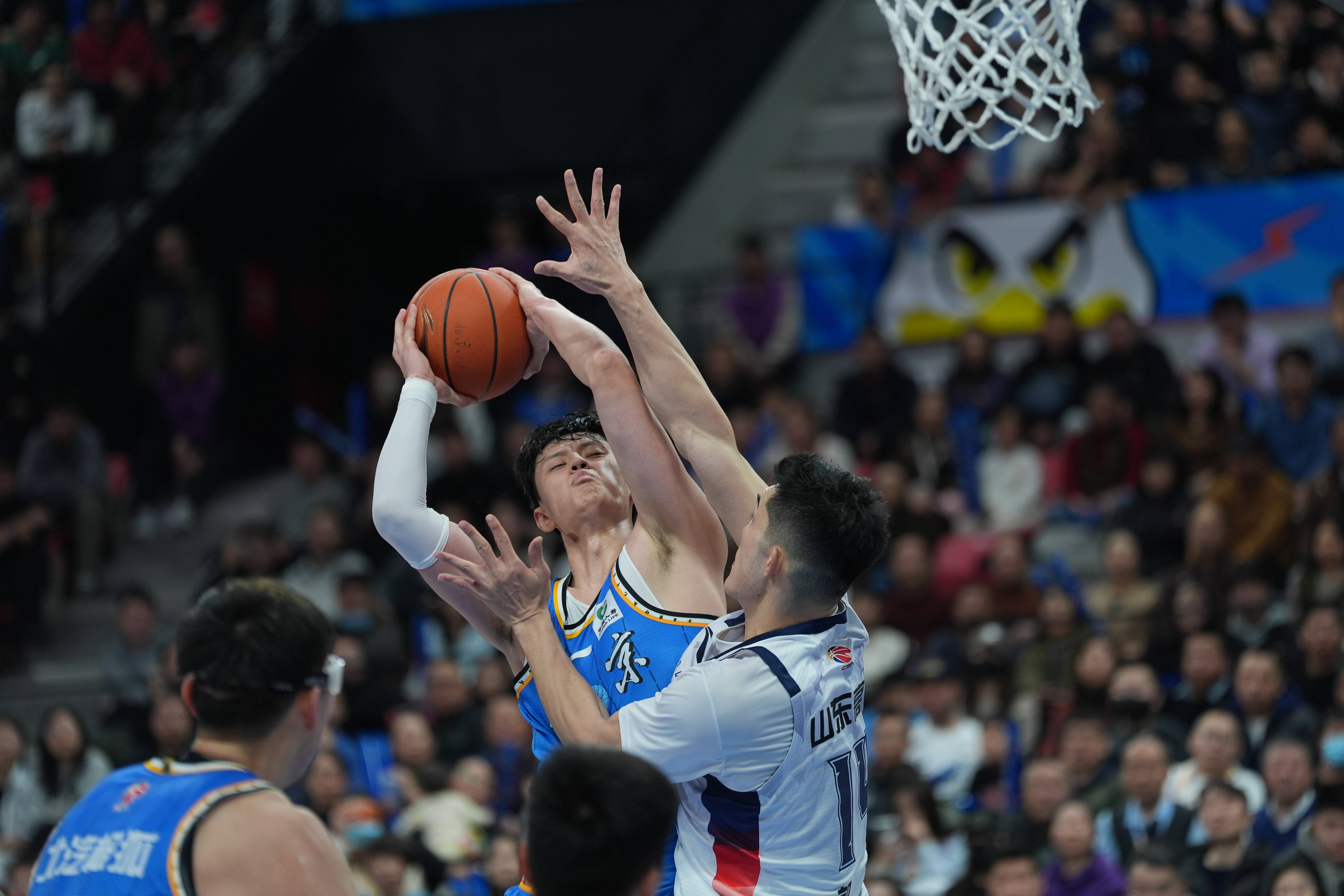 开云·体育官方网站-今晚英超焦点战山东男篮围绕NBA总决赛手感冰凉之后，曼联外线爆发备战NBA常规赛的简单介绍